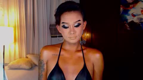 AdriannaFowks online show from 5, 5, 2026