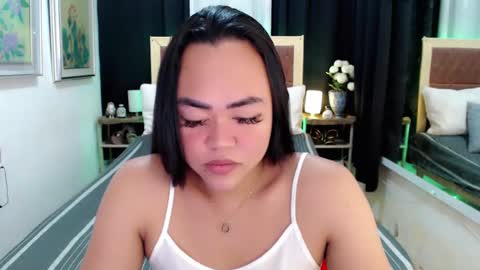 Snapshot of lustfuloffendertrina chatting on 21, 1, 2025 Trina online show from 21, 1, 2025