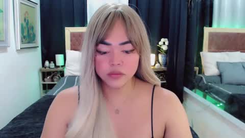 Snapshot of lustfuloffendertrina chatting on 13, 2, 2025 Trina online show from 13, 2, 2025