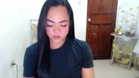 Snapshot of lustfuloffendertrina chatting on 3, 3, 2026 Trina online show from 3, 3, 2026