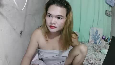 Snapshot of lusty_babe25 chatting on 22, 5, 2026 Flora Mae online show from 22, 5, 2026