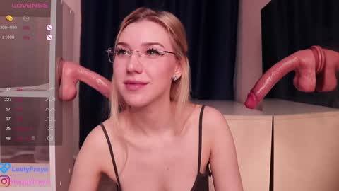 Snapshot of lusty_freya chatting on 13, 2, 2025 Freya online show from 13, 2, 2025