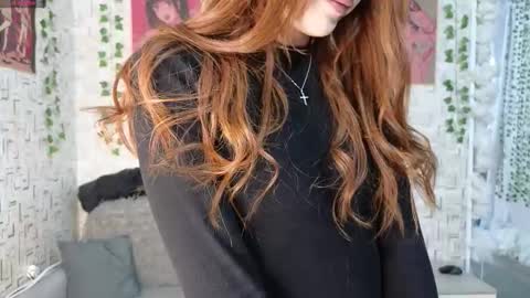 Snapshot of lusypickme chatting on 21, 11, 2025 lusypickme online show from 21, 11, 2025