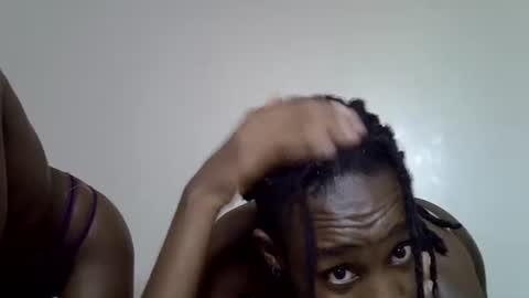 lutino_lovebirds online show from 30, 4, 2026