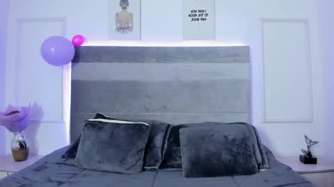 Snapshot of luu_angel chatting on 24, 10, 2025 luu_angel online show from 24, 10, 2025