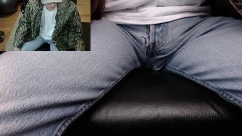 Snapshot of luvshonitoff chatting on 2, 2, 2025 Jim Bo online show from 2, 2, 2025