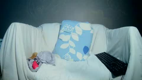 Bee Bee online show from 30, 7, 2026