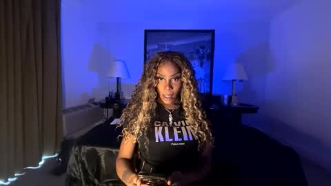 luvvlee online show from 1, 5, 2026