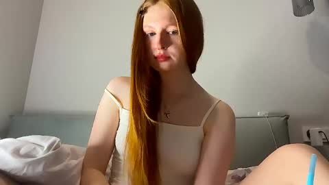 lux_angel online show from 15, 4, 2026