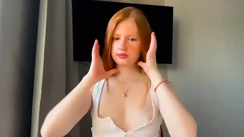 Snapshot of lux_angel chatting on 1, 7, 2026 lux_angel online show from 1, 7, 2026