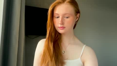 Snapshot of lux_angel chatting on 24, 7, 2026 lux_angel online show from 24, 7, 2026