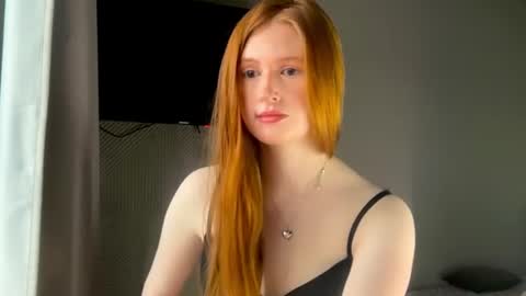 Snapshot of lux_angel chatting on 27, 7, 2026 lux_angel online show from 27, 7, 2026