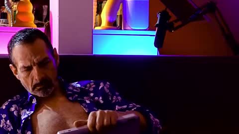 Snapshot of lux_dei chatting on 25, 12, 2024 Im a   -  CAMGUY YOU  LIKE to FUCK online show from 25, 12, 2024