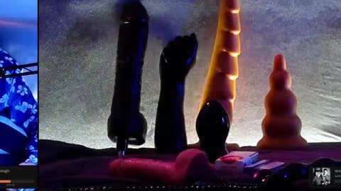 Snapshot of lux_dei chatting on 19, 1, 2025 Im a   -  CAMGUY YOU  LIKE to FUCK online show from 19, 1, 2025