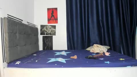luxedollxoxoo online show from 19, 4, 2026