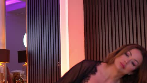 Snapshot of luxennoir chatting on 17, 5, 2026 luxennoir online show from 17, 5, 2026