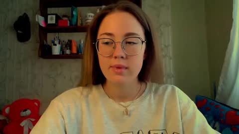 Snapshot of luxie_queen chatting on 24, 10, 2025 Katie online show from 24, 10, 2025