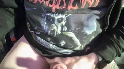 Snapshot of luxiferr666 chatting on 6, 3, 2025 belzebubs online show from 6, 3, 2025