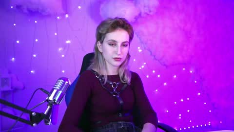 Snapshot of luxrayi chatting on 5, 1, 2025 Ray online show from 5, 1, 2025