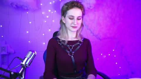 Snapshot of luxrayi chatting on 5, 1, 2025 Ray online show from 5, 1, 2025