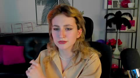 Snapshot of luxrayi chatting on 25, 1, 2025 Ray online show from 25, 1, 2025