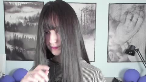 Snapshot of luxrayi chatting on 6, 2, 2025 Ray online show from 6, 2, 2025