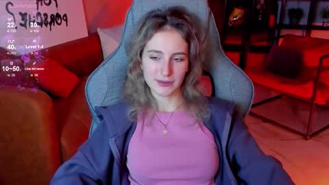 Snapshot of luxrayi chatting on 20, 10, 2025 Ray online show from 20, 10, 2025