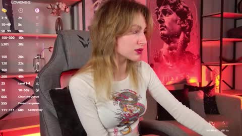 Snapshot of luxrayi chatting on 2, 12, 2025 Ray online show from 2, 12, 2025