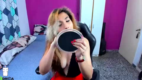 Vanessa ---  online show from 12, 10, 2025