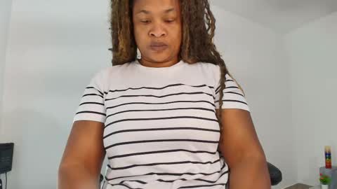 Snapshot of luxy_benet chatting on 3, 3, 2026 Big Benet online show from 3, 3, 2026