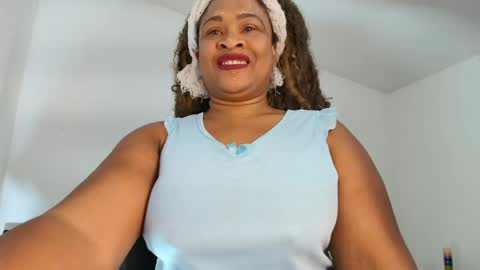 Snapshot of luxy_benet chatting on 18, 3, 2026 Big Benet online show from 18, 3, 2026