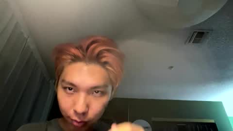 Snapshot of luzern6 chatting on 8, 11, 2025 luzern6 online show from 8, 11, 2025