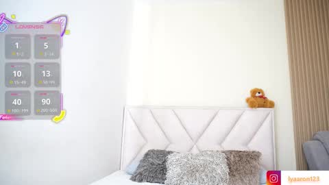 lya_aron_couple online show from 18, 12, 2025