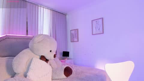 Snapshot of lya_brown chatting on 9, 6, 2026 lya_brown online show from 9, 6, 2026