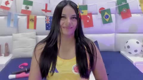 Snapshot of lyasweetxx chatting on 4, 7, 2026 Lya Sweetxx online show from 4, 7, 2026