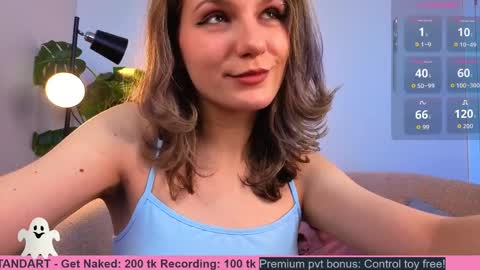 lychee__chan online show from 8, 4, 2026