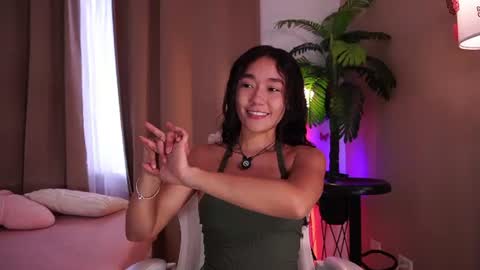 Lyhana Lee online show from 27, 7, 2026