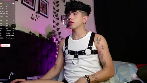 Lyle Bennett Freelance Model online show from 9, 2, 2025