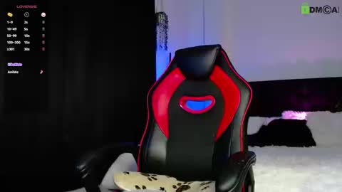 Lyle Bennett Freelance Model online show from 11, 9, 2025