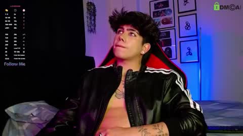 Lyle Bennett Freelance Model online show from 17, 12, 2025