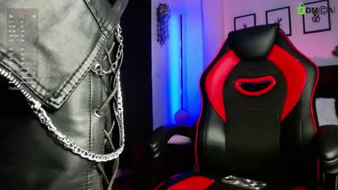 Lyle Bennett Freelance Model online show from 9, 3, 2026