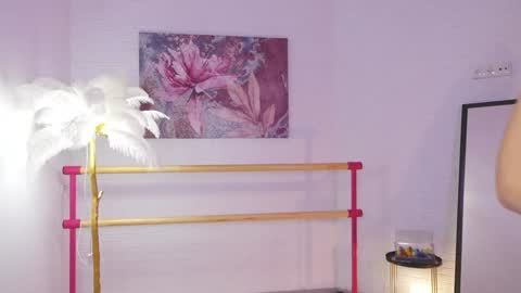 Lyly   online show from 24, 1, 2025