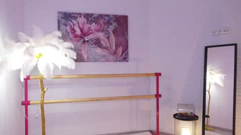 Lyly   online show from 7, 2, 2025