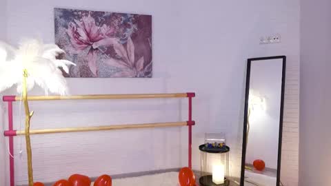 Lyly   online show from 10, 2, 2025