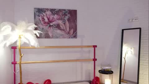 Lyly   online show from 11, 2, 2025