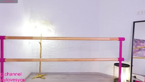 Lyly   online show from 13, 9, 2025