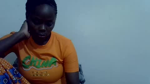 lyn_anna online show from 5, 7, 2026