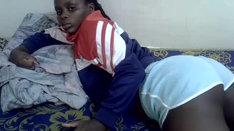 lyn_anna online show from 25, 7, 2026
