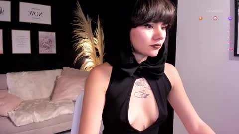 Snapshot of lyn_lebelle chatting on 12, 1, 2026 Lyn online show from 12, 1, 2026