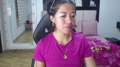 Snapshot of lynn_turner_ chatting on 7, 2, 2026 lynn_turner_ online show from 7, 2, 2026